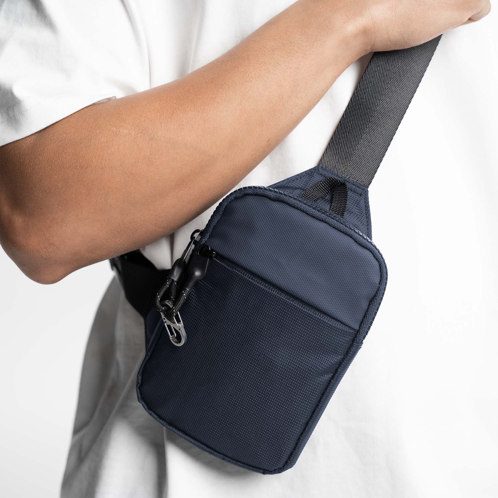 #color_navy blue