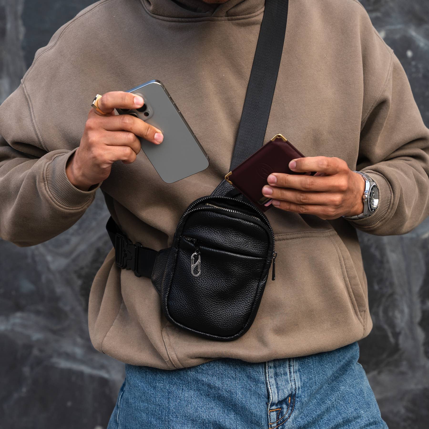 #color_black leather