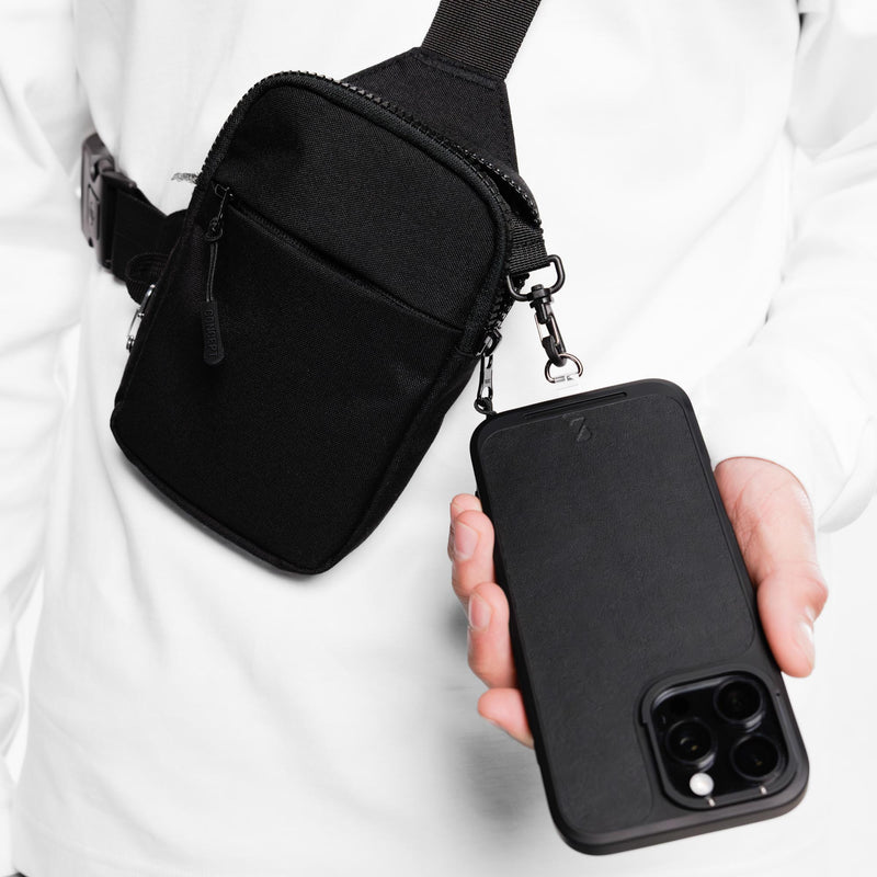A multi purpose hook inside, so your keys or phone never ride loose